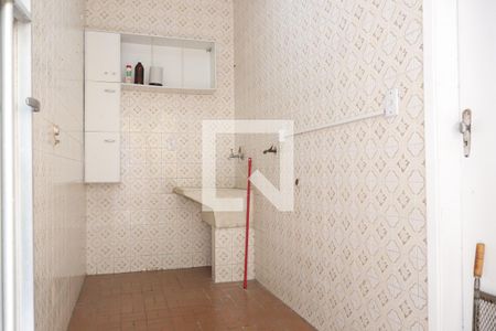 Casa à venda com 200m², 3 quartos e 2 vagasÁrea de Serviço