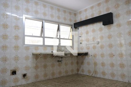 Casa à venda com 200m², 3 quartos e 2 vagascozinha