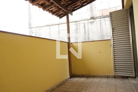Casa à venda com 200m², 3 quartos e 2 vagasvaranda quarto 3