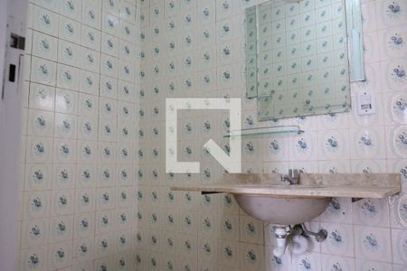 Casa à venda com 200m², 3 quartos e 2 vagasBanheiro da Suíte