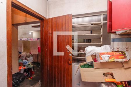 Casa à venda com 300m², 2 quartos e 2 vagas Casa à venda com 300m², 2 quartos e 2 vagasLavanderia