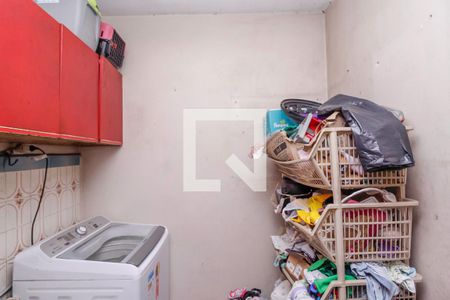 Casa à venda com 300m², 2 quartos e 2 vagas Casa à venda com 300m², 2 quartos e 2 vagasLavanderia