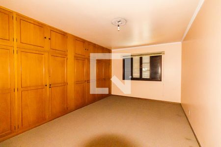 Casa à venda com 427m², 3 quartos e 4 vagasQuarto 2