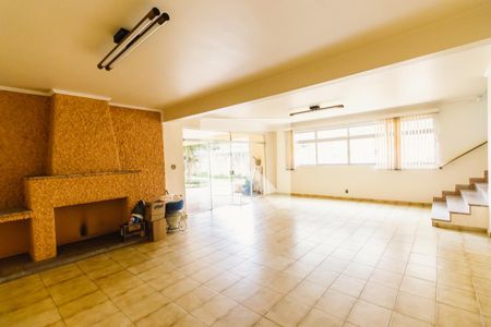 Casa à venda com 427m², 3 quartos e 4 vagasSalão