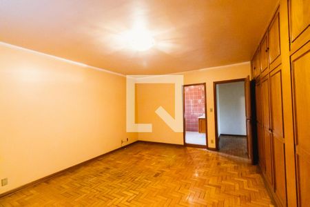Casa à venda com 427m², 3 quartos e 4 vagasSuíte 3