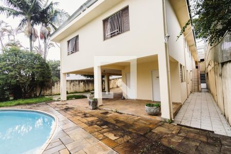 Casa à venda com 427m², 3 quartos e 4 vagasQuintal