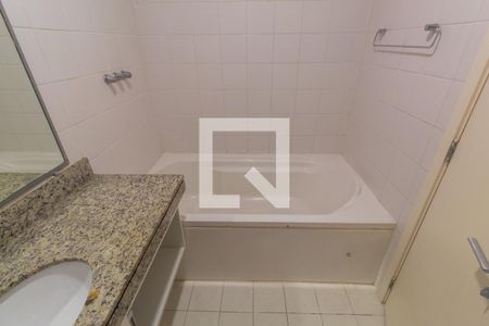 Apartamento para alugar com 127m², 4 quartos e 2 vagasBanheiro do Quarto 4