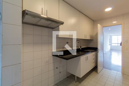 Apartamento para alugar com 127m², 4 quartos e 2 vagasCozinha