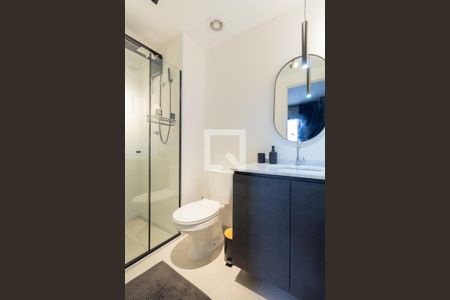 Suíte - banheiro de apartamento para alugar com 1 quarto, 30m² em Sumaré, São Paulo