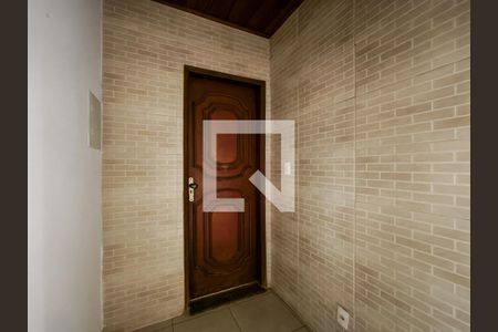 Entrada de casa para alugar com 2 quartos, 160m² em Vila Isabel, Rio de Janeiro
