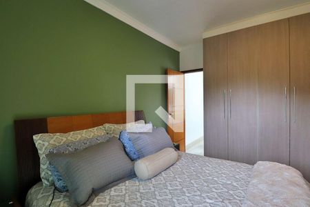 Casa à venda com 210m², 3 quartos e 2 vagasSuíte 1