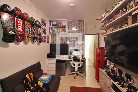 Casa à venda com 210m², 3 quartos e 2 vagasSuíte 2