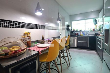 Casa à venda com 210m², 3 quartos e 2 vagasCozinha