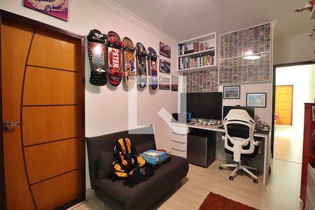 Casa à venda com 210m², 3 quartos e 2 vagasSuíte 2