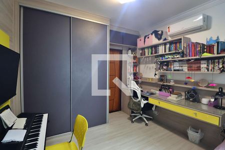 Casa à venda com 210m², 3 quartos e 2 vagasSuíte 3