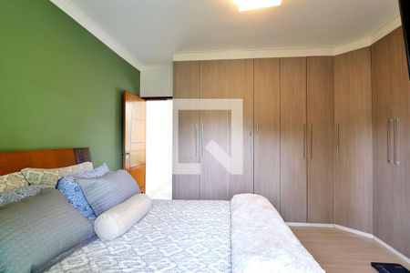 Casa à venda com 210m², 3 quartos e 2 vagasSuíte 1