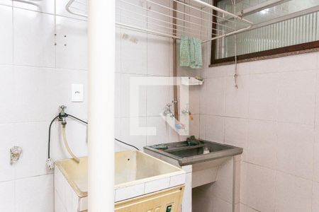 Casa de condomínio à venda com 130m², 3 quartos e 1 vagaÁrea de Serviço