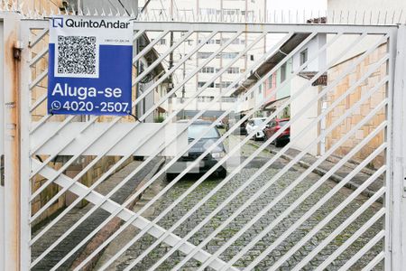 Casa de condomínio à venda com 130m², 3 quartos e 1 vagaFachada