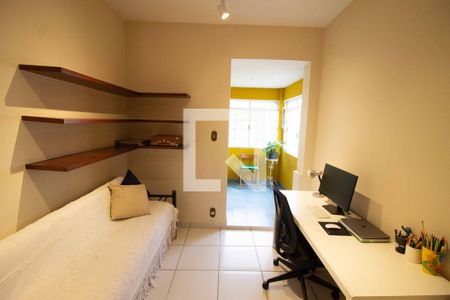 Casa à venda com 240m², 3 quartos e 2 vagasQuarto 3