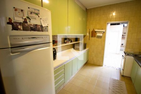 Casa à venda com 240m², 3 quartos e 2 vagasCozinha