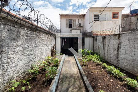 Casa à venda com 180m², 2 quartos e 1 vaga Casa à venda com 180m², 2 quartos e 1 vagaQuintal