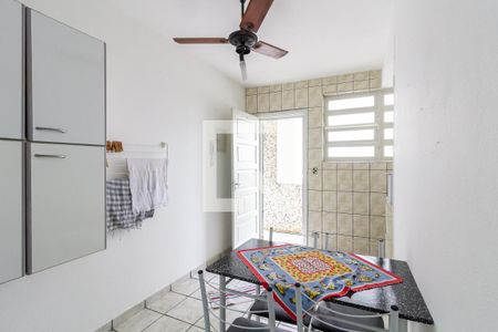 Sala de kitnet/studio para alugar com 0 quarto, 30m² em Guilhermina, Praia Grande