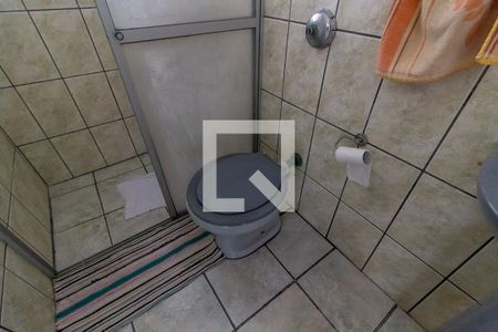 Detalhe do banheiro de kitnet/studio para alugar com 0 quarto, 30m² em Guilhermina, Praia Grande