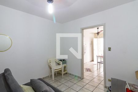 Quarto de kitnet/studio para alugar com 0 quarto, 30m² em Guilhermina, Praia Grande