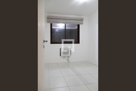 Quarto de apartamento para alugar com 2 quartos, 74m² em Recreio dos Bandeirantes, Rio de Janeiro