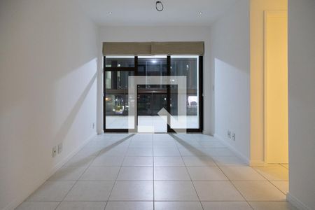 Sala de apartamento para alugar com 2 quartos, 74m² em Recreio dos Bandeirantes, Rio de Janeiro