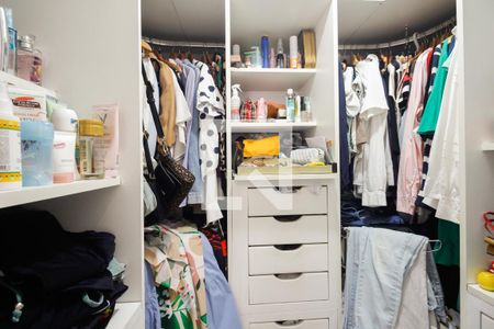 Apartamento à venda com 60m², 2 quartos e 2 vagasCloset Suíte 