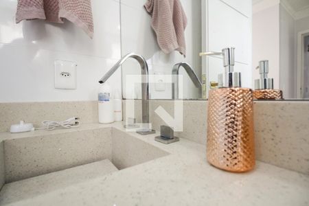 Apartamento à venda com 60m², 2 quartos e 2 vagasBanheiro Suíte 