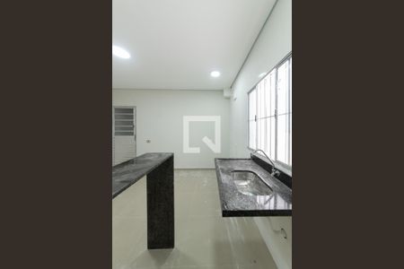 Cozinha de kitnet/studio para alugar com 1 quarto, 28m² em Vila Nair, São Paulo