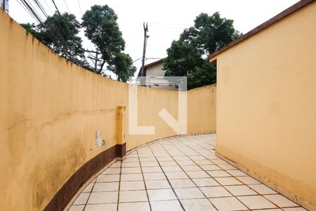 Casa à venda com 206m², 4 quartos e 2 vagas Casa à venda com 206m², 4 quartos e 2 vagasQuintal e Garagem
