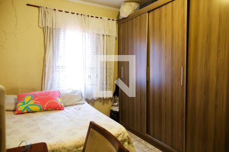 Casa à venda com 206m², 4 quartos e 2 vagas Casa à venda com 206m², 4 quartos e 2 vagasQuarto 4