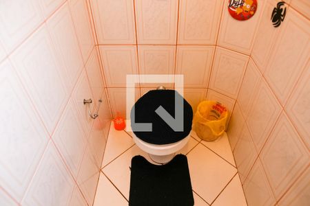 Casa à venda com 206m², 4 quartos e 2 vagas Casa à venda com 206m², 4 quartos e 2 vagasBanheiro 4