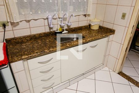 Casa à venda com 206m², 4 quartos e 2 vagas Casa à venda com 206m², 4 quartos e 2 vagasCozinha