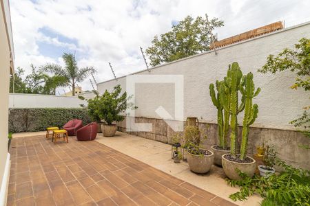 Casa à venda com 189m², 3 quartos e 2 vagas Casa à venda com 189m², 3 quartos e 2 vagasQuintal