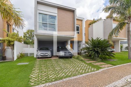 Casa à venda com 189m², 3 quartos e 2 vagas Casa à venda com 189m², 3 quartos e 2 vagasFachada