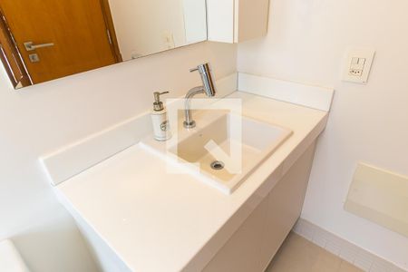 Casa à venda com 189m², 3 quartos e 2 vagas Casa à venda com 189m², 3 quartos e 2 vagasBanheiro da suíte 2