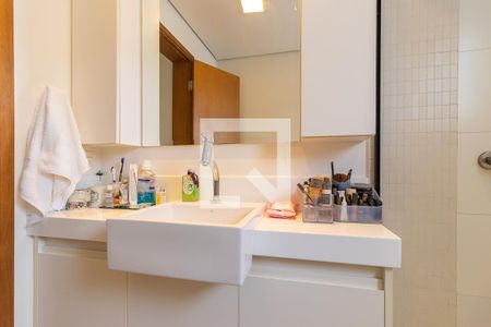 Casa à venda com 189m², 3 quartos e 2 vagas Casa à venda com 189m², 3 quartos e 2 vagasBanheiro da suíte 1