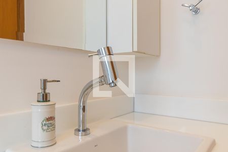 Casa à venda com 189m², 3 quartos e 2 vagas Casa à venda com 189m², 3 quartos e 2 vagasBanheiro da suíte 2