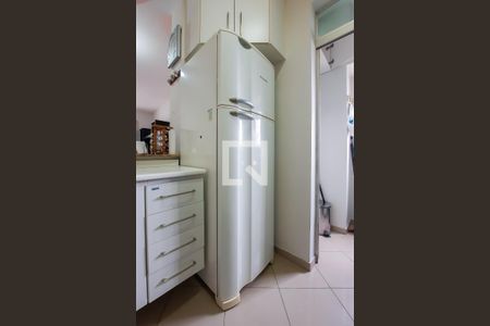 Apartamento à venda com 54m², 2 quartos e 1 vaga Apartamento à venda com 54m², 2 quartos e 1 vagaCozinha