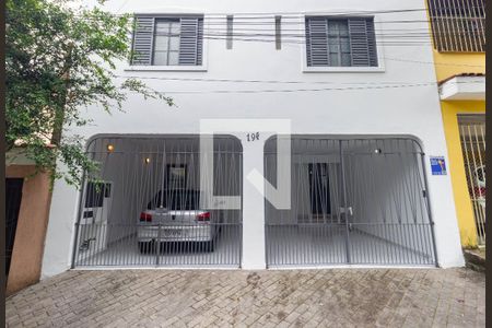 Casa à venda com 143m², 3 quartos e 2 vagasFachada