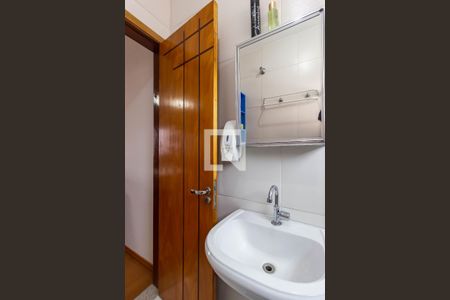 Casa à venda com 143m², 3 quartos e 2 vagasBanheiro da Suíte