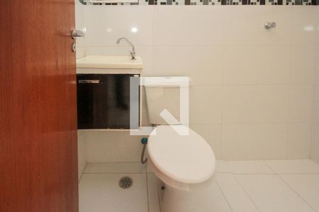 Casa para alugar com 128m², 3 quartos e 2 vagas Casa para alugar com 128m², 3 quartos e 2 vagasBanheiro da Suíte 02