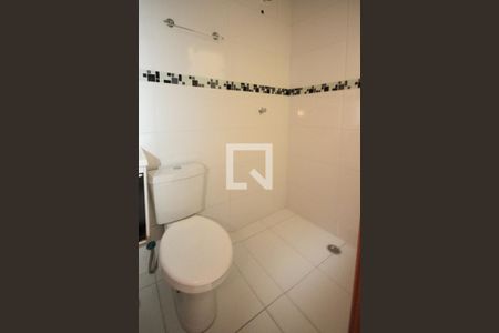Casa para alugar com 128m², 3 quartos e 2 vagas Casa para alugar com 128m², 3 quartos e 2 vagasBanheiro da Suíte 02
