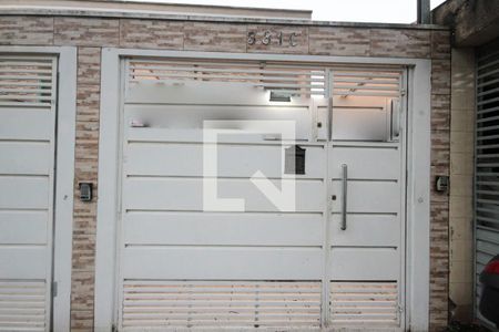 Casa para alugar com 128m², 3 quartos e 2 vagas Casa para alugar com 128m², 3 quartos e 2 vagasFachada
