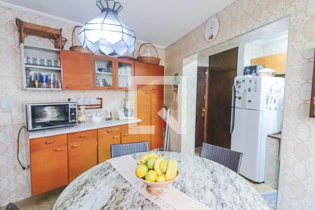 Casa à venda com 225m², 3 quartos e 2 vagasCozinha