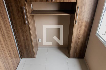 Apartamento à venda com 60m², 2 quartos e 1 vagaQuarto - Armários